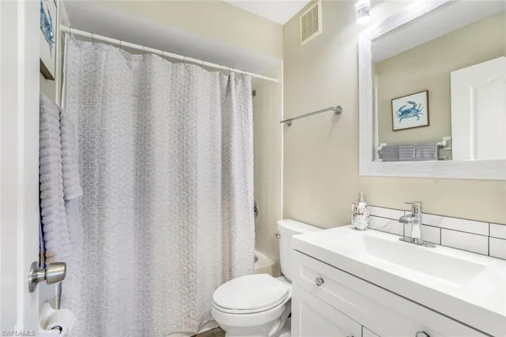 7360 Glenmoor Ln 4301, Naples, Florida 34104
