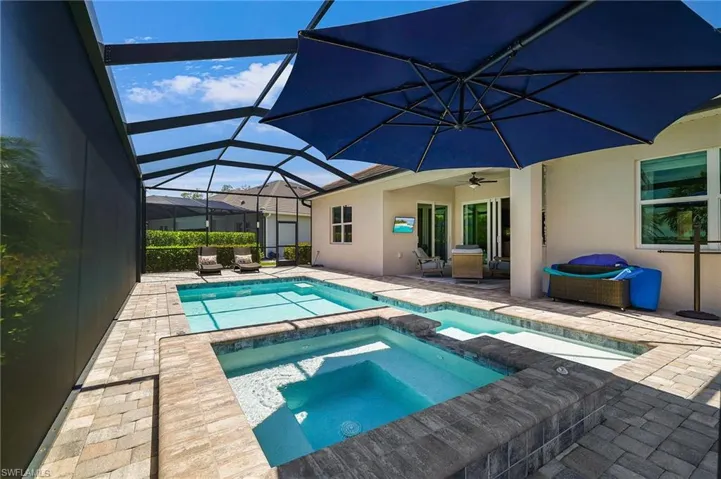 15002 Blue Bay Cir, Fort Myers, Florida 33913