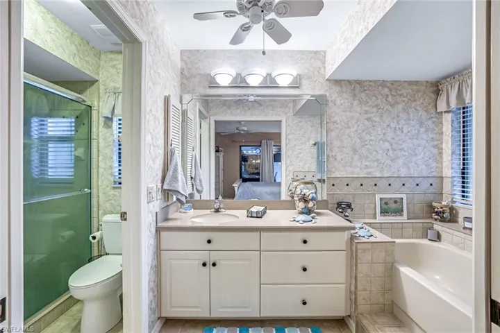 3097 Round Table Ct, Naples, Florida 34112