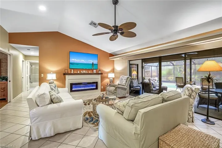 3097 Round Table Ct, Naples, Florida 34112