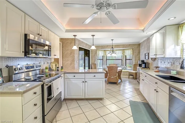 3097 Round Table Ct, Naples, Florida 34112