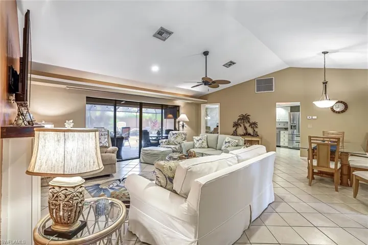 3097 Round Table Ct, Naples, Florida 34112