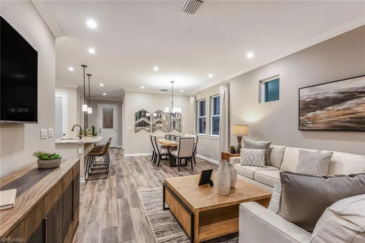 6727 Good Life Street, Fort Myers, Florida 33966