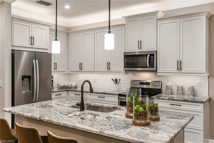 6727 Good Life Street, Fort Myers, Florida 33966