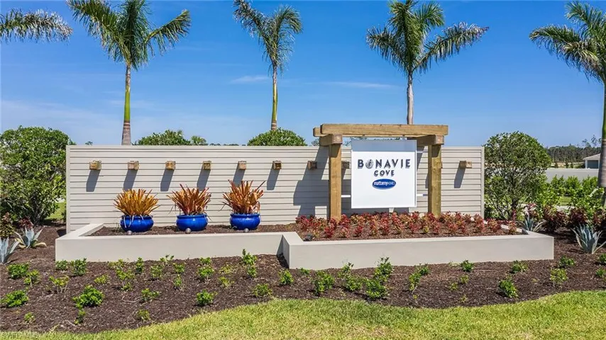 6727 Good Life Street, Fort Myers, Florida 33966
