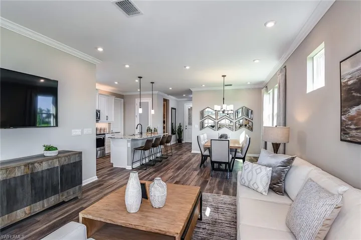 6727 Good Life Street, Fort Myers, Florida 33966