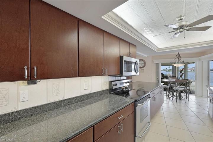 Sleek kitchen cabinets