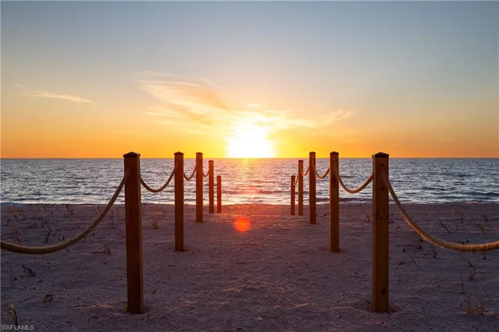 101 Jumento Cay Ln, Bonita Springs, Florida 34134
