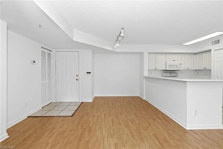 Dining Room / Entry