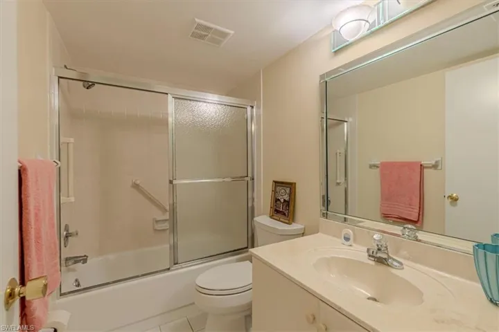 5483  Rattlesnake Hamm  RD, Naples, FL 34113