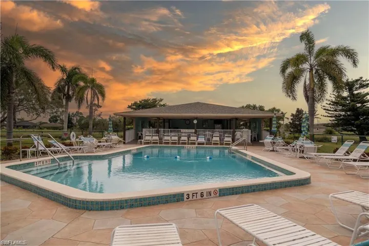 5483  Rattlesnake Hamm  RD, Naples, FL 34113