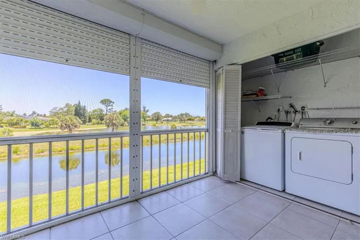 5483  Rattlesnake Hamm  RD, Naples, FL 34113