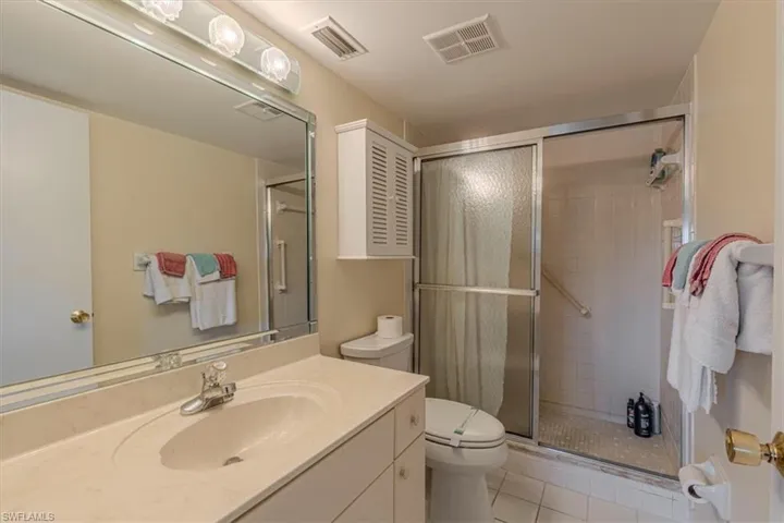 5483  Rattlesnake Hamm  RD, Naples, FL 34113