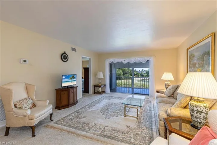 5483  Rattlesnake Hamm  RD, Naples, FL 34113