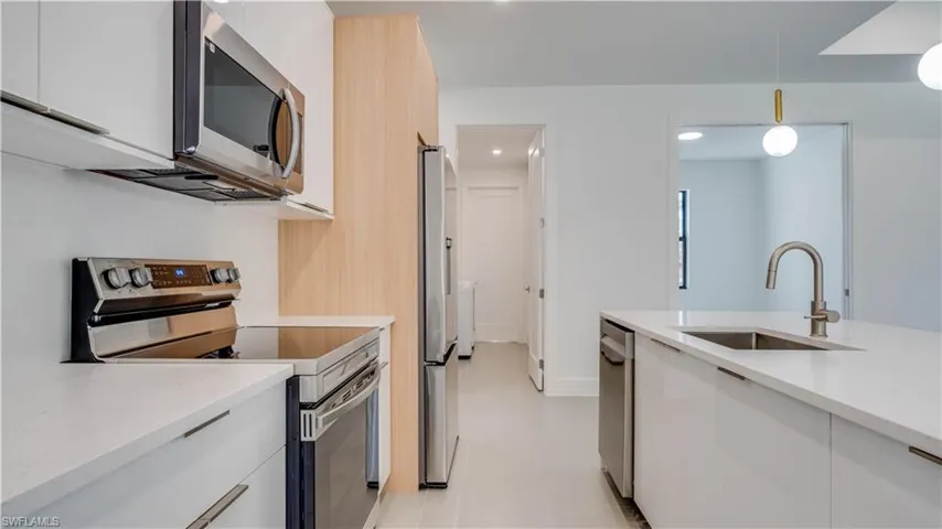 Gorgeous soft closing cabinetry. Beautiful high-end stainless steel Samsung appliances.