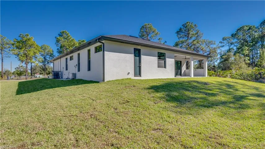 Large backyard with plenty of room for a pool and more!