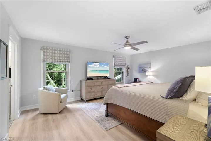 494 Chatham Cir, Naples, Florida 34110
