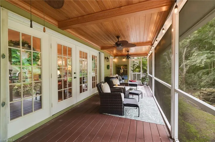 494 Chatham Cir, Naples, Florida 34110