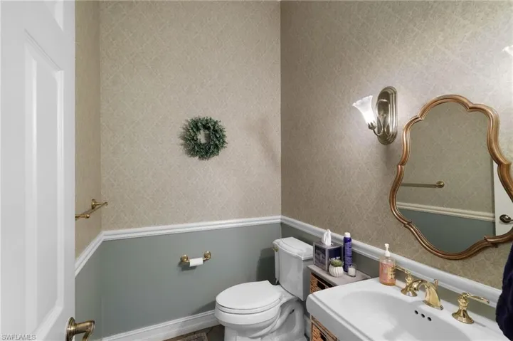494 Chatham Cir, Naples, Florida 34110