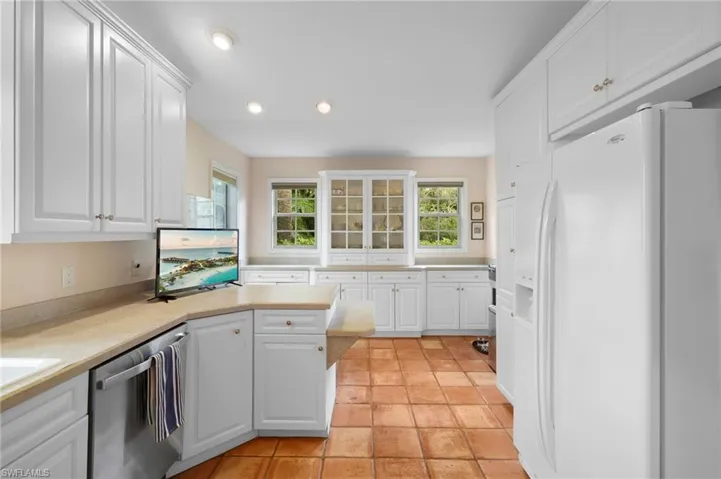 494 Chatham Cir, Naples, Florida 34110