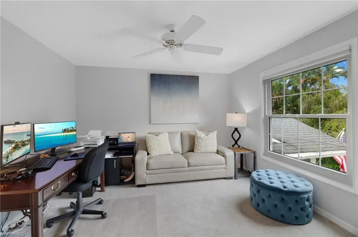 494 Chatham Cir, Naples, Florida 34110