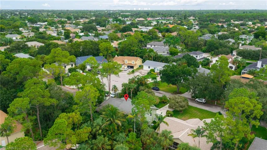 494 Chatham Cir, Naples, Florida 34110