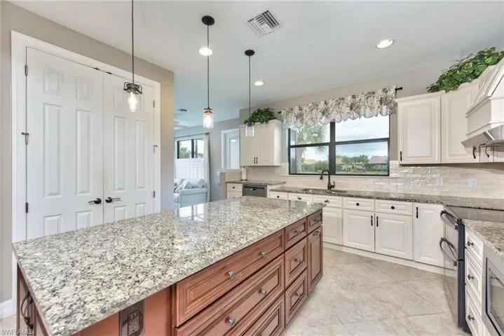 10952 Clarendon St, Fort Myers Fl 33913