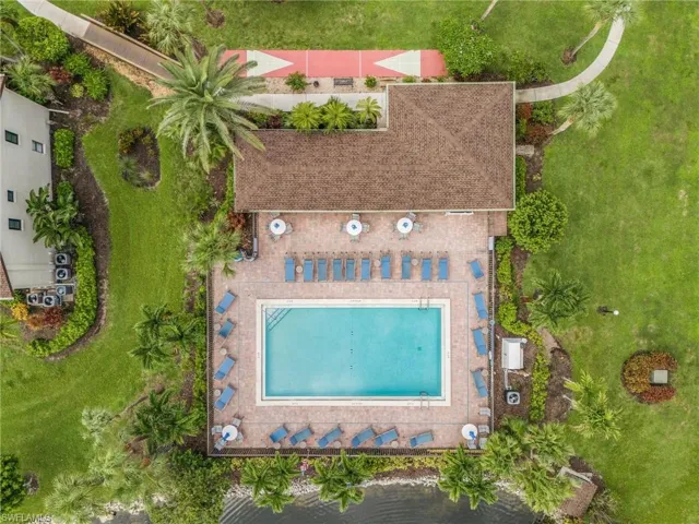 9295  Lake Park  DR, Fort Myers, FL 33919