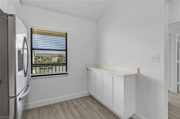 9295  Lake Park  DR, Fort Myers, FL 33919