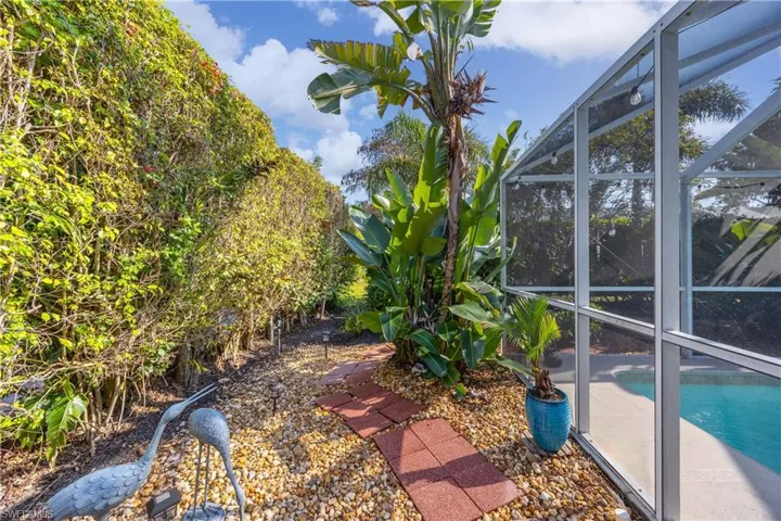 591  Lambton  LN, Naples, FL 34104