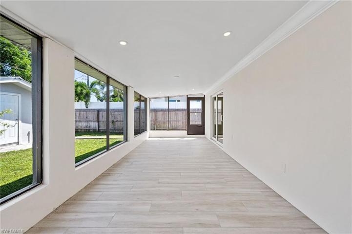 545 & 547  106TH N AVE, NAPLES, FL 34108
