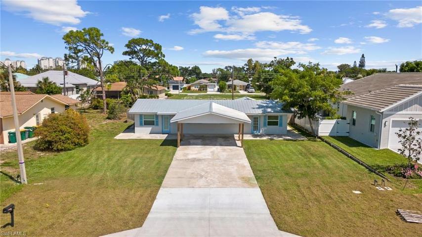 545 & 547  106TH N AVE, NAPLES, FL 34108