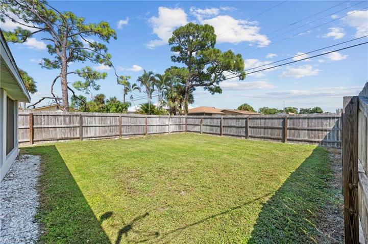 545 & 547  106TH N AVE, NAPLES, FL 34108