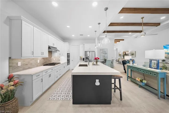 9088 Wisteria Way 204, Naples, Florida 34114
