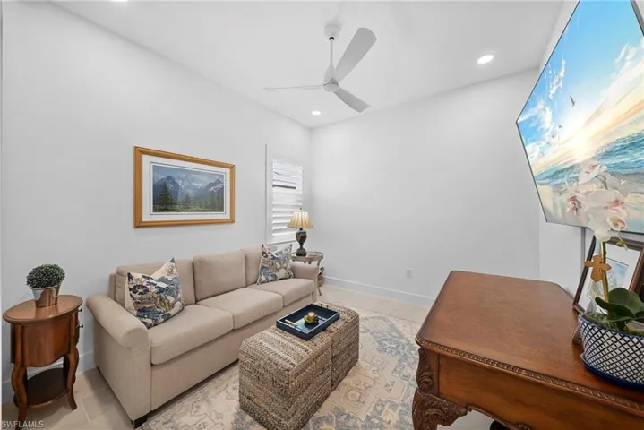 9088 Wisteria Way 204, Naples, Florida 34114