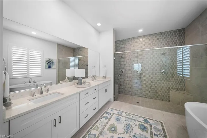 9088 Wisteria Way 204, Naples, Florida 34114
