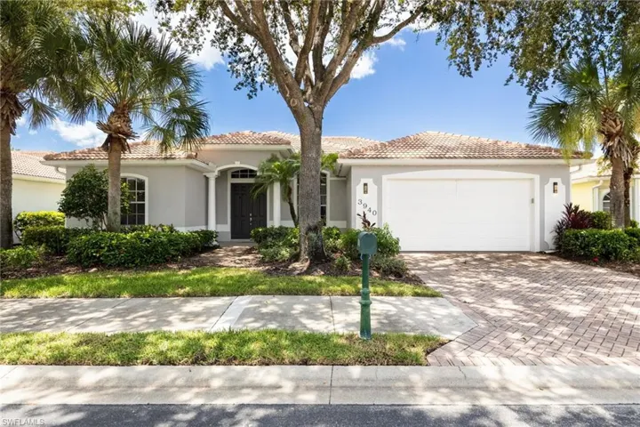 3940 Ruxton Rd, Naples, Florida 34116