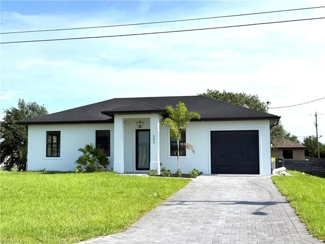 353  Pomona  ST, Lehigh Acres, FL 33974