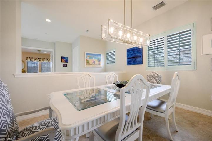 Plenty of space of nice size formal dining table