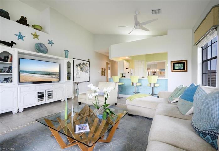 Spacious Living area with plenty of seating space