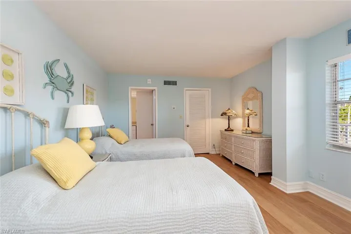 3443 Gulf Shore Blvd N 309, Naples, Florida 34103