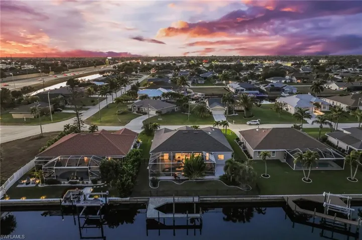 Aerial view of property and surrounding area