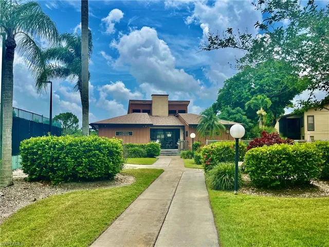 5707  Foxlake  DR, North Fort Myers, FL 33917
