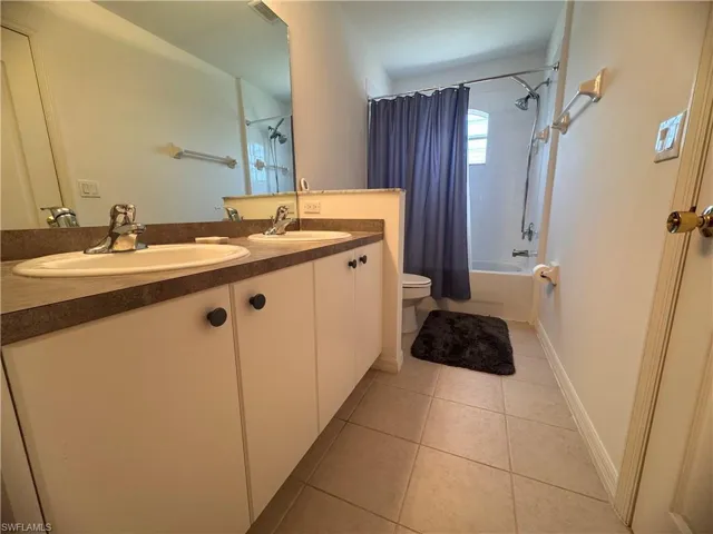 Jack-and-Jill bathroom