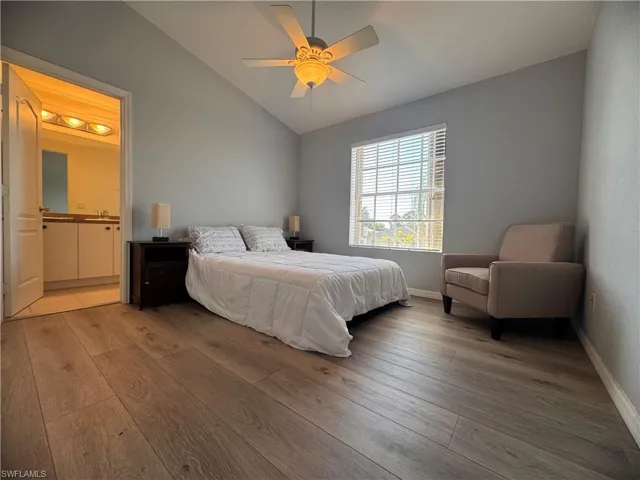 Guest bedroom with access to Jack-and-Jill bathroom
