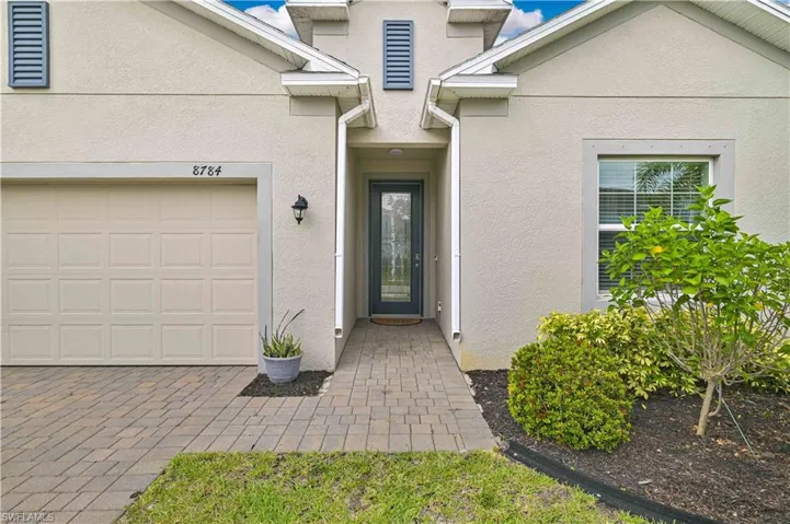 8784 Cascade Price Cir, North Fort Myers, Florida 33917