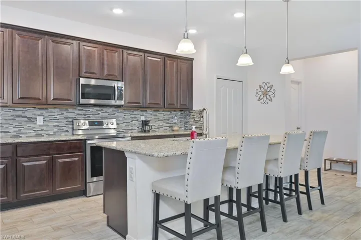 8784 Cascade Price Cir, North Fort Myers, Florida 33917