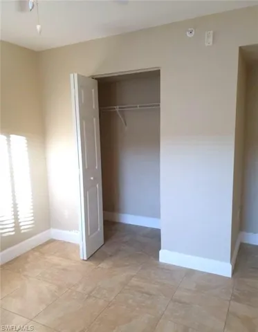 8298 Key Royal Ln 424, Naples, Florida 34119