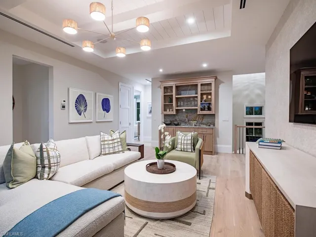 Upper loft