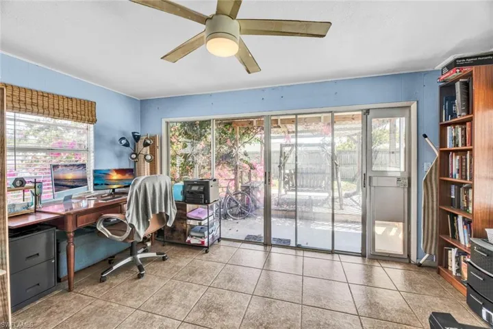425 Morgan CIR S, LEHIGH ACRES FL 33936